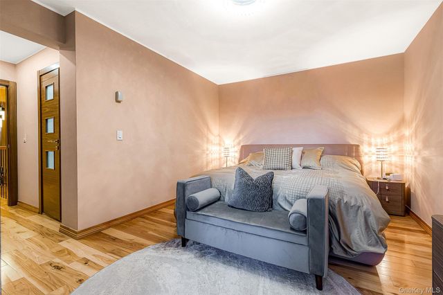 99-32 66th Road 5Z, Rego Park, NY 11374