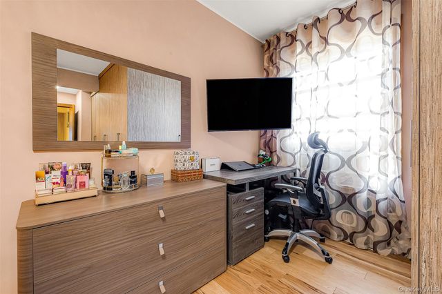 99-32 66th Road 5Z, Rego Park, NY 11374