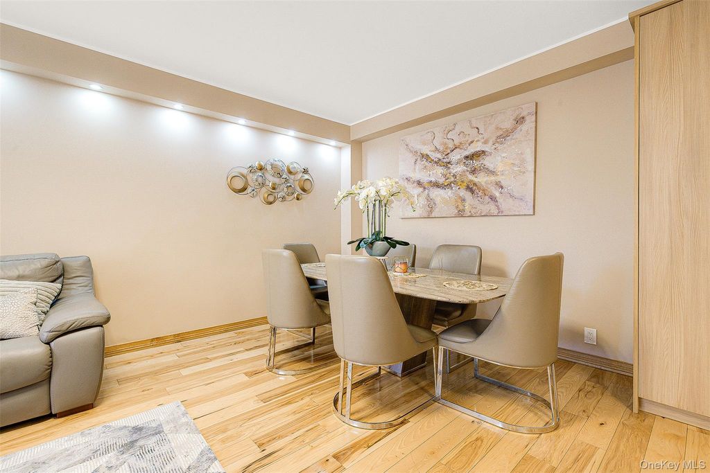 99-32 66th Road 5Z, Rego Park, NY 11374 — photo 5
