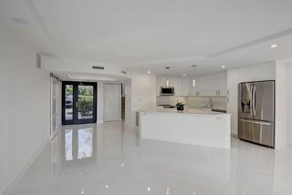 2006 Bridgewood Drive, Boca Raton, FL 33434