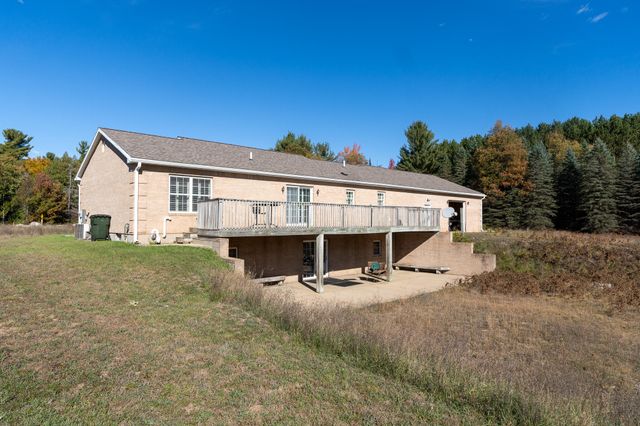 72000 E 46th Road, Clam Lake Twp, MI 49601