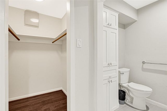 5534 Loch Lomond Drive, Houston, TX 77096