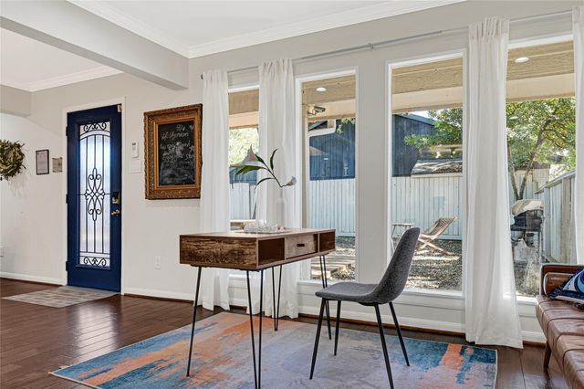 5534 Loch Lomond Drive, Houston, TX 77096