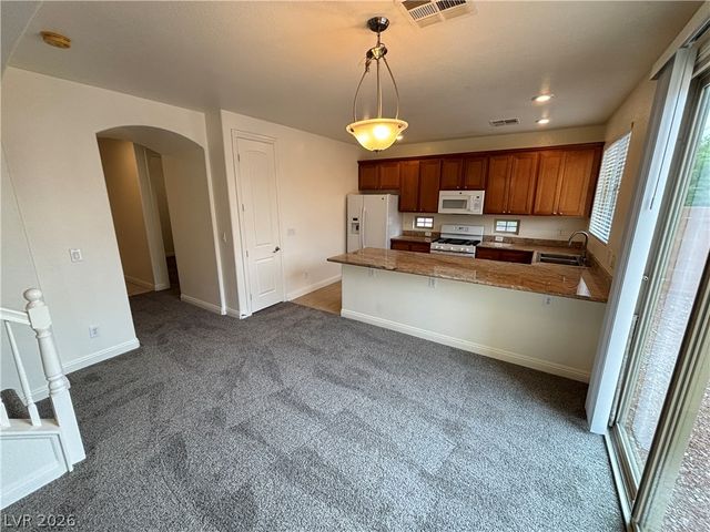 10735 Knickerbocker Avenue, Las Vegas, NV 89166