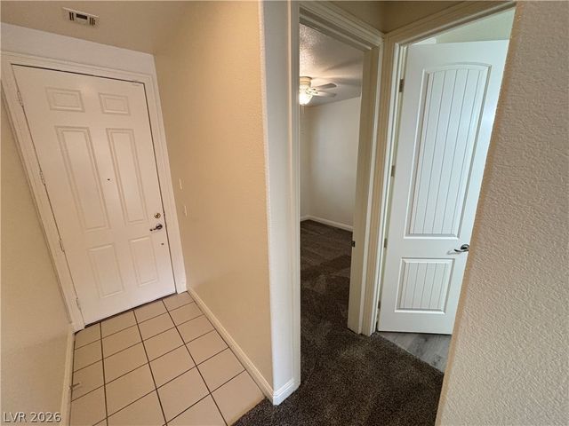 10735 Knickerbocker Avenue, Las Vegas, NV 89166
