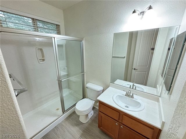10735 Knickerbocker Avenue, Las Vegas, NV 89166