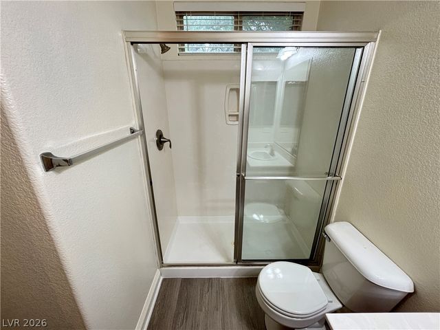 10735 Knickerbocker Avenue, Las Vegas, NV 89166