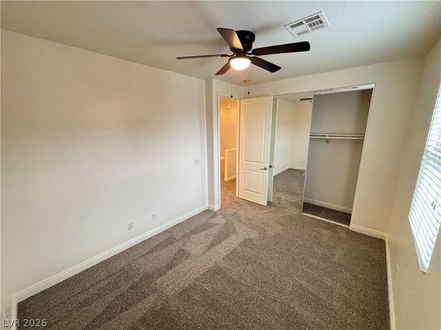 10735 Knickerbocker Avenue, Las Vegas, NV 89166