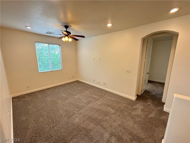10735 Knickerbocker Avenue, Las Vegas, NV 89166