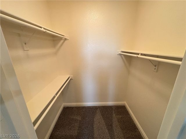 10735 Knickerbocker Avenue, Las Vegas, NV 89166