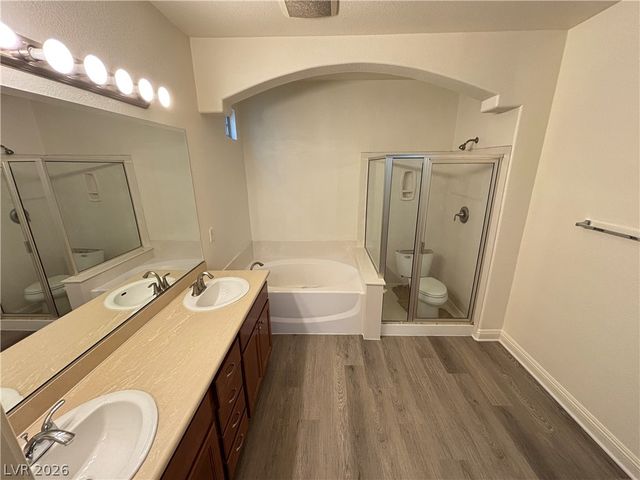 10735 Knickerbocker Avenue, Las Vegas, NV 89166
