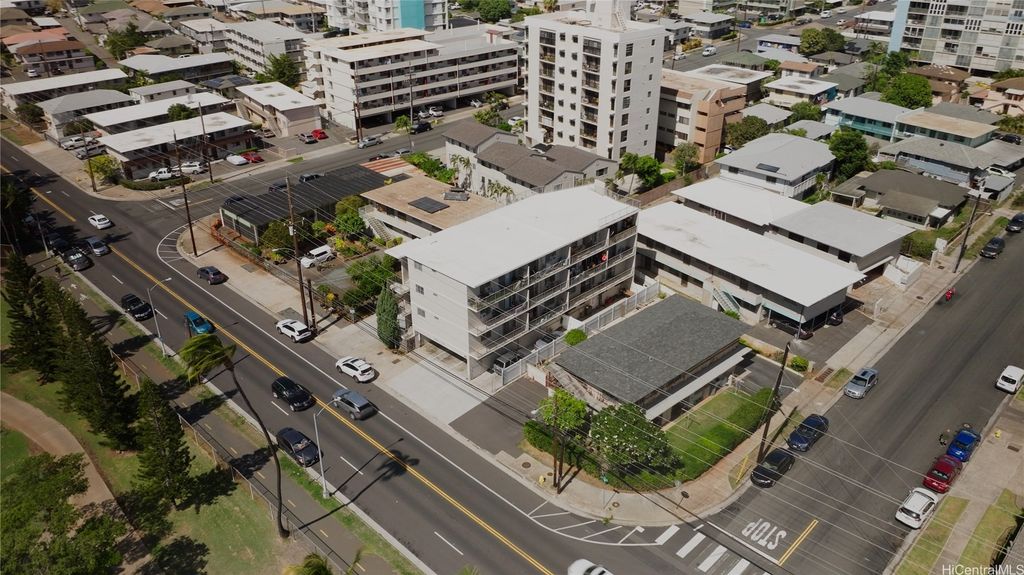 2848 Date Street, Honolulu, HI 96816