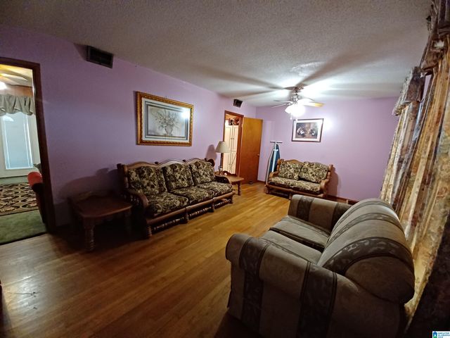 1008 26TH AVENUE N, Hueytown, AL 35023