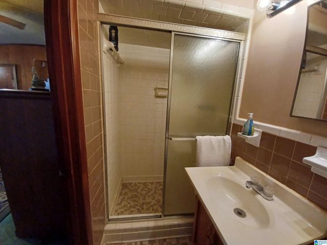 1008 26TH AVENUE N, Hueytown, AL 35023