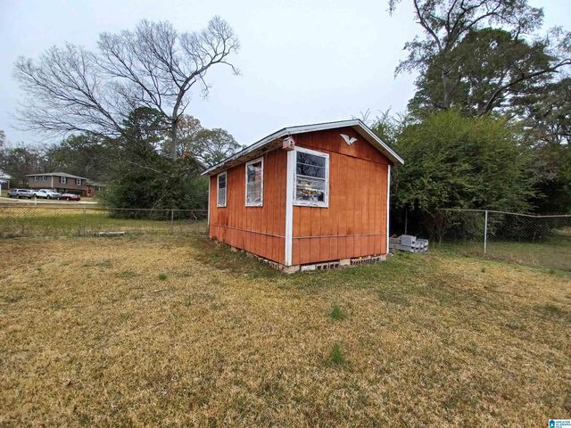 1008 26TH AVENUE N, Hueytown, AL 35023