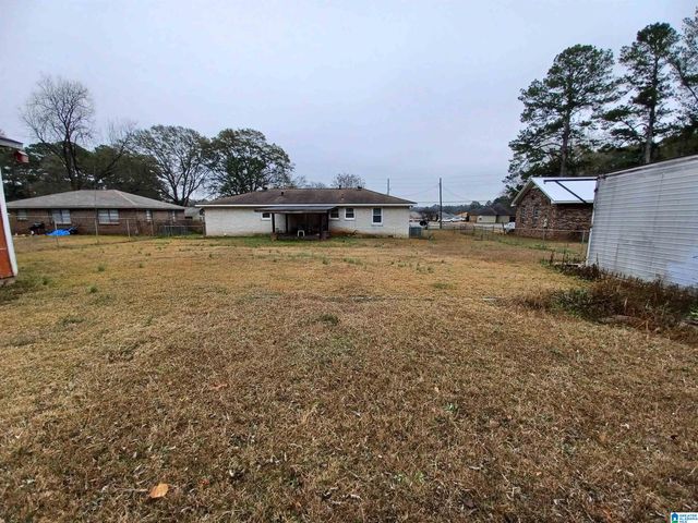 1008 26TH AVENUE N, Hueytown, AL 35023