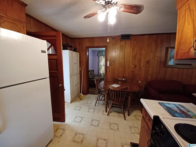 1008 26TH AVENUE N, Hueytown, AL 35023