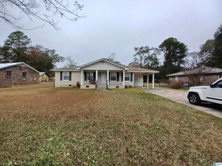 1008 26TH AVENUE N, Hueytown, AL 35023