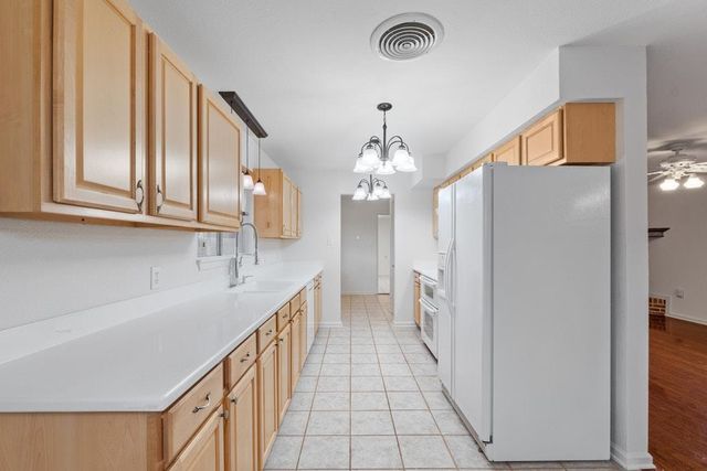 6201 Oakclaire DR, Austin, TX 78735