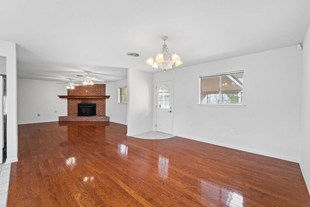6201 Oakclaire DR, Austin, TX 78735