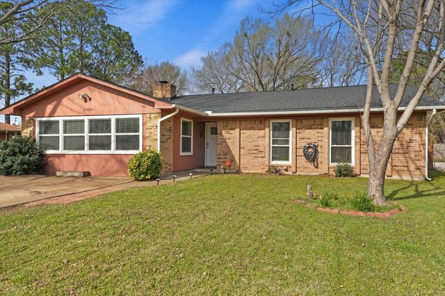 2529 Freedom Lane, Denton, TX 76209