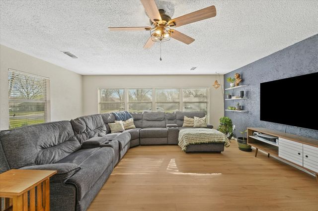 2529 Freedom Lane, Denton, TX 76209