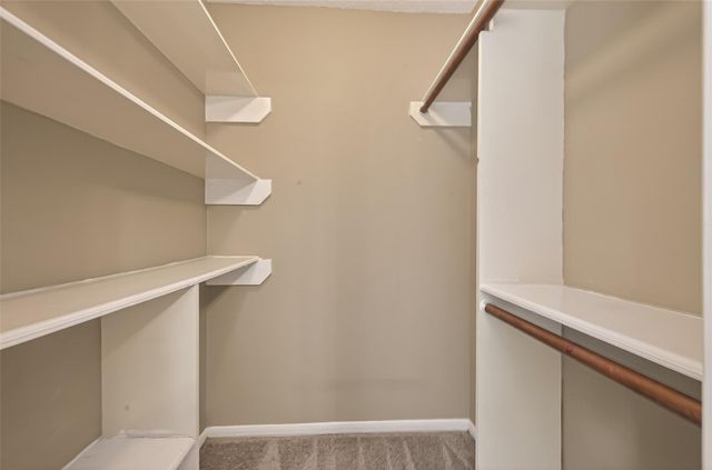 27 Lush Meadow Place, The Woodlands, TX 77381