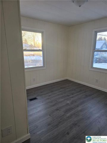 207 West Center Street, Wind Gap Boro, PA 18091