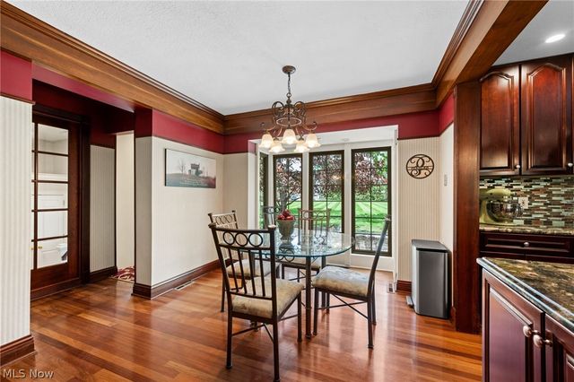 6736 Big Creek Parkway, Middleburg Heights, OH 44130