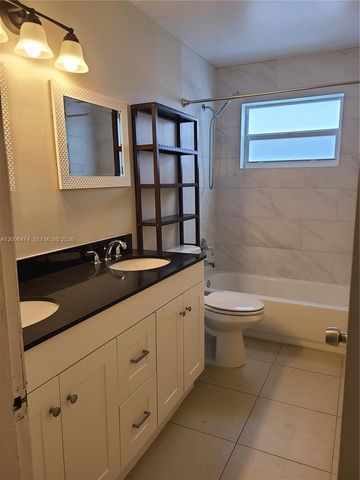 6580 Grant St, Hollywood, FL 33024