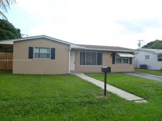 6580 Grant St, Hollywood, FL 33024
