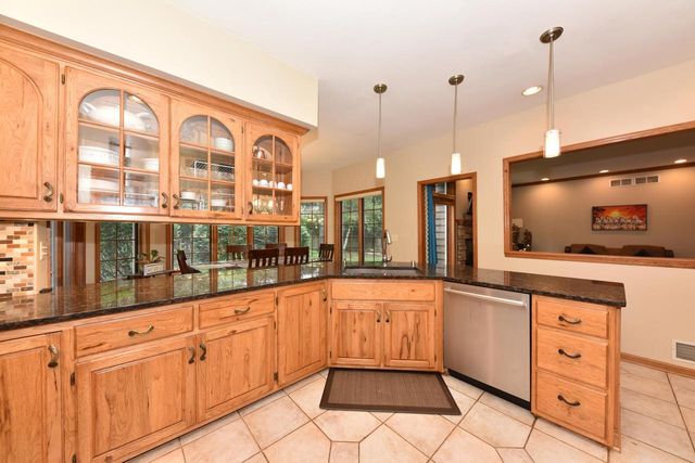 W71N428 Mulberry AVENUE, Cedarburg, WI 53012