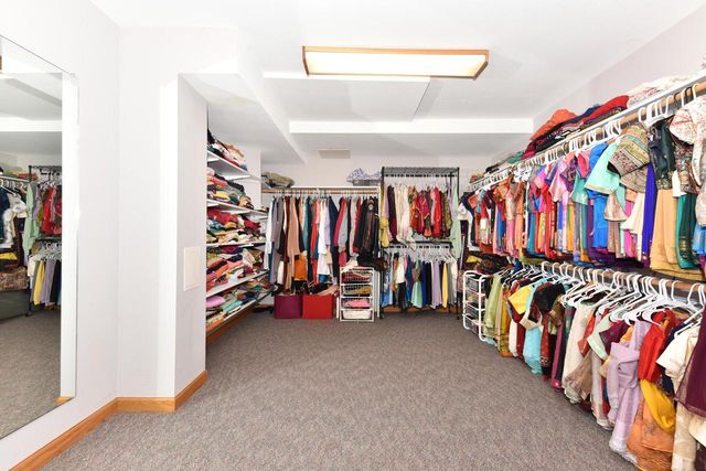 W71N428 Mulberry AVENUE, Cedarburg, WI 53012