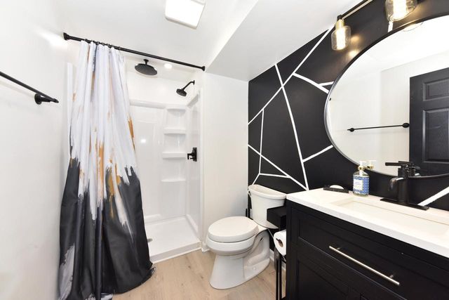 W71N428 Mulberry AVENUE, Cedarburg, WI 53012
