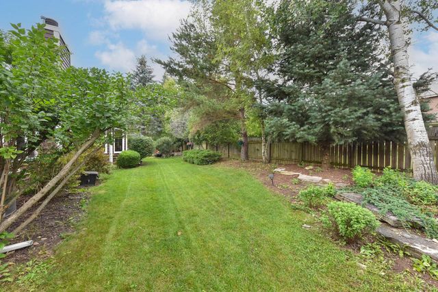W71N428 Mulberry AVENUE, Cedarburg, WI 53012