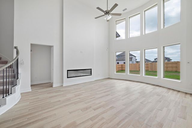 132 Cloverton CRES, Hutto, TX 78634