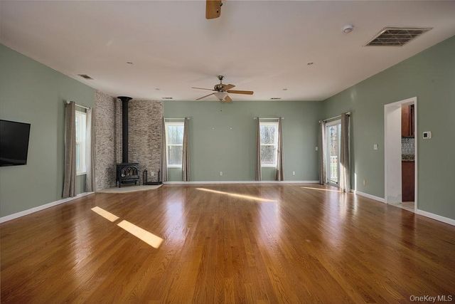 12 Jay Lane, Hopewell Junction, NY 12533