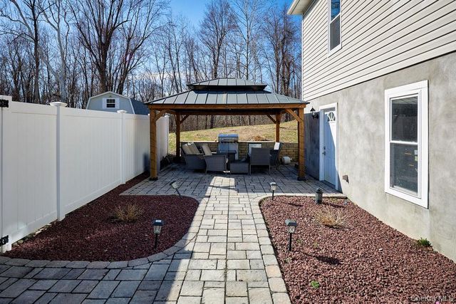 12 Jay Lane, Hopewell Junction, NY 12533