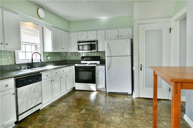 4418 Rush Boulevard, Youngstown, OH 44512