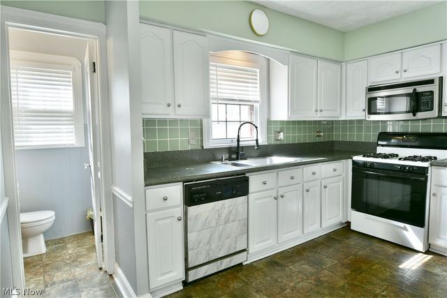 4418 Rush Boulevard, Youngstown, OH 44512