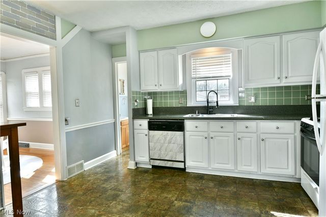 4418 Rush Boulevard, Youngstown, OH 44512