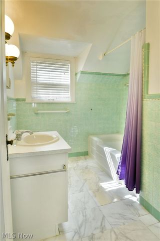 4418 Rush Boulevard, Youngstown, OH 44512