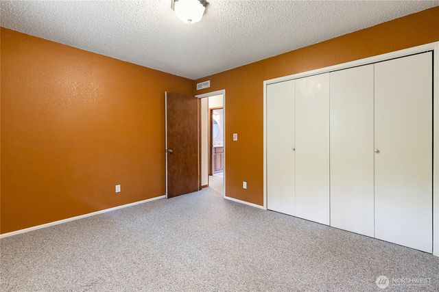 3811 Lakeway Drive, Bellingham, WA 98229