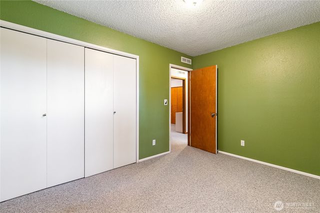 3811 Lakeway Drive, Bellingham, WA 98229