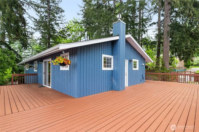 3811 Lakeway Drive, Bellingham, WA 98229