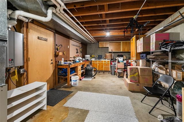 3811 Lakeway Drive, Bellingham, WA 98229