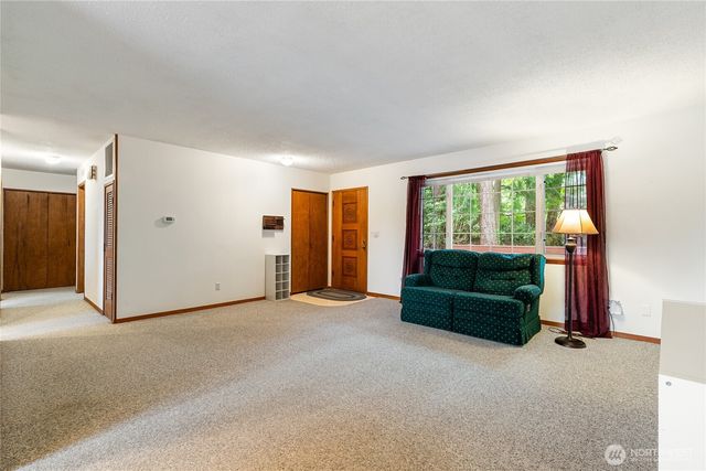3811 Lakeway Drive, Bellingham, WA 98229