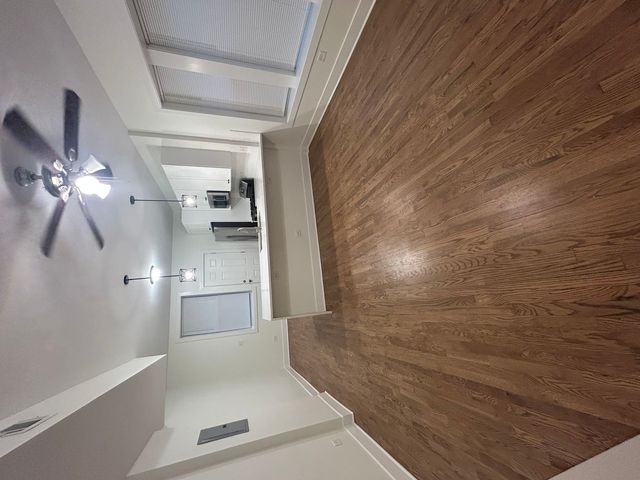 1439 E 66th Place 2W, Chicago, IL 60637