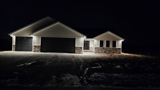 N9285 HOMESTEAD LANE, Appleton, WI 54915