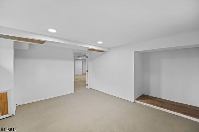 257 Brighton Ave, East Orange City, NJ 07017